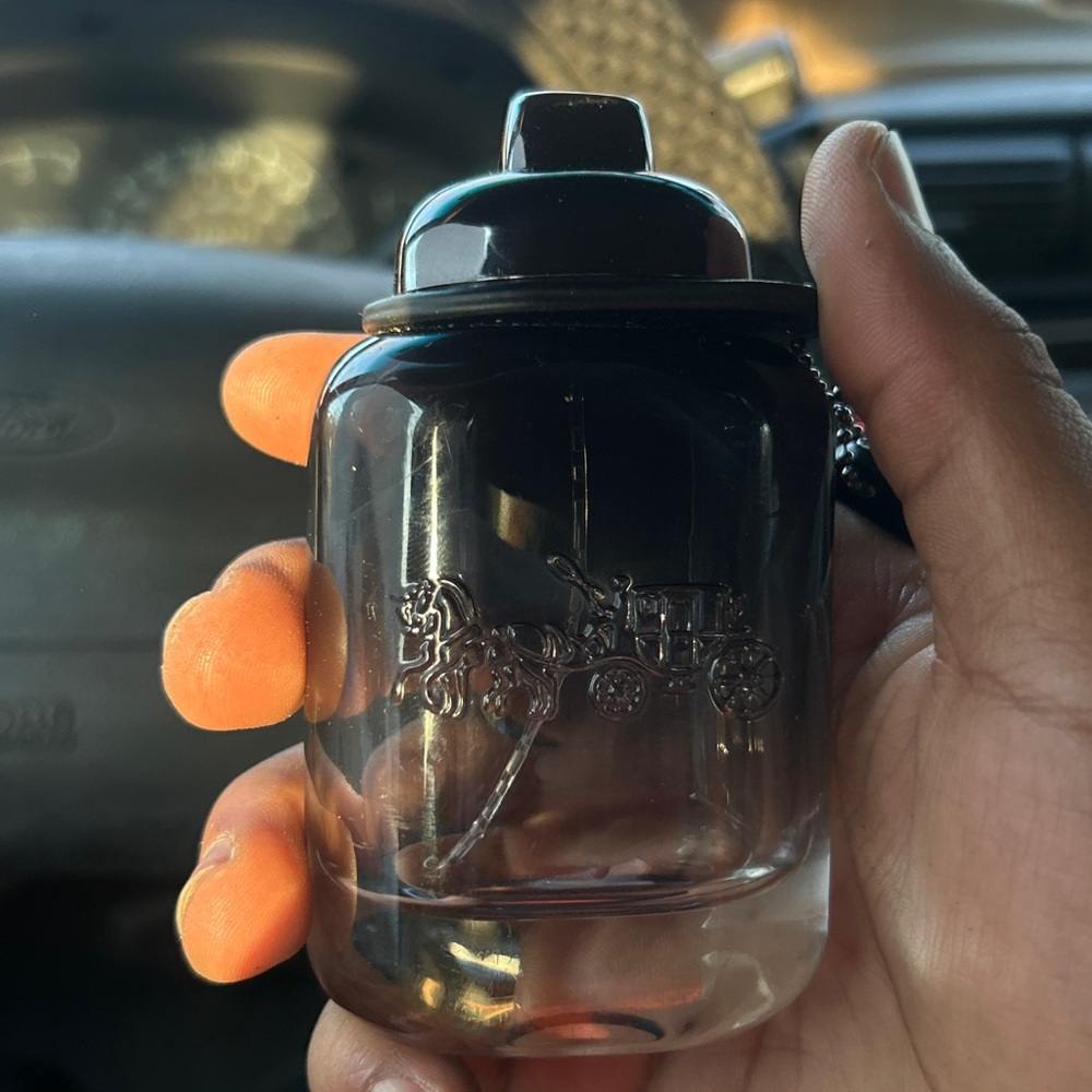 Meet your Posher, Nyymoney